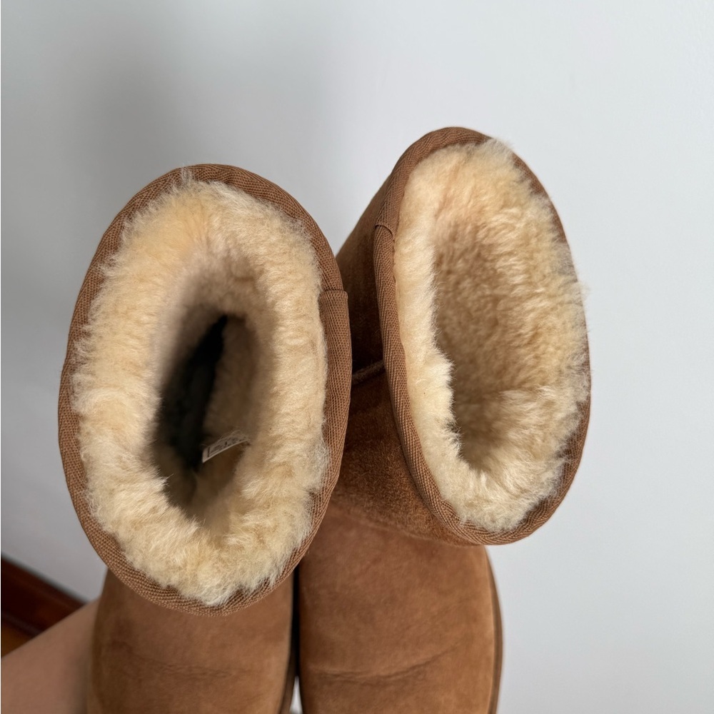 UGG Classic Short Chestnut Suede Shearling Boots Size 7 / EU 38 - Picture 6 of 10